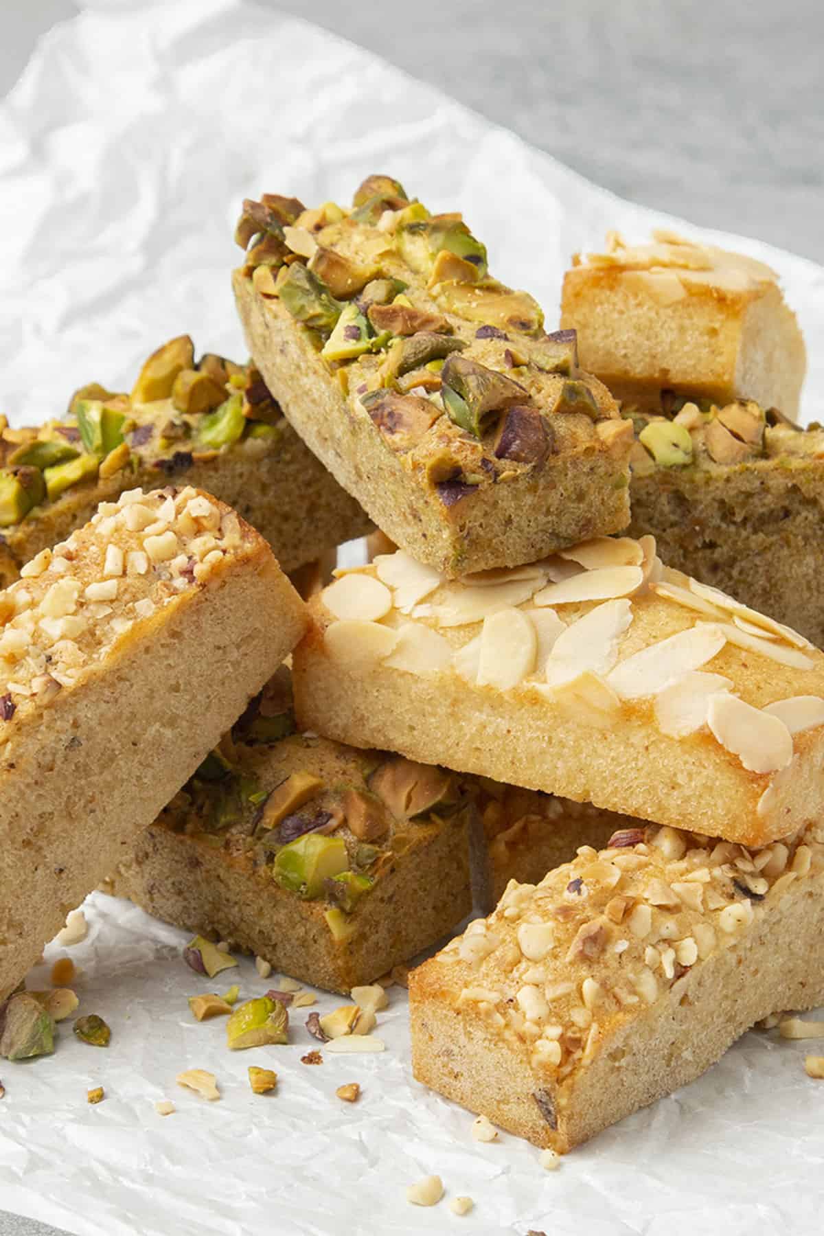 Financier cake